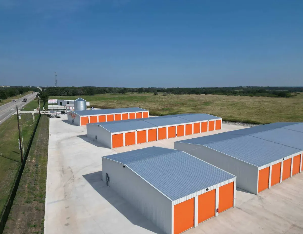 Overview of drive-up self storage spicewood